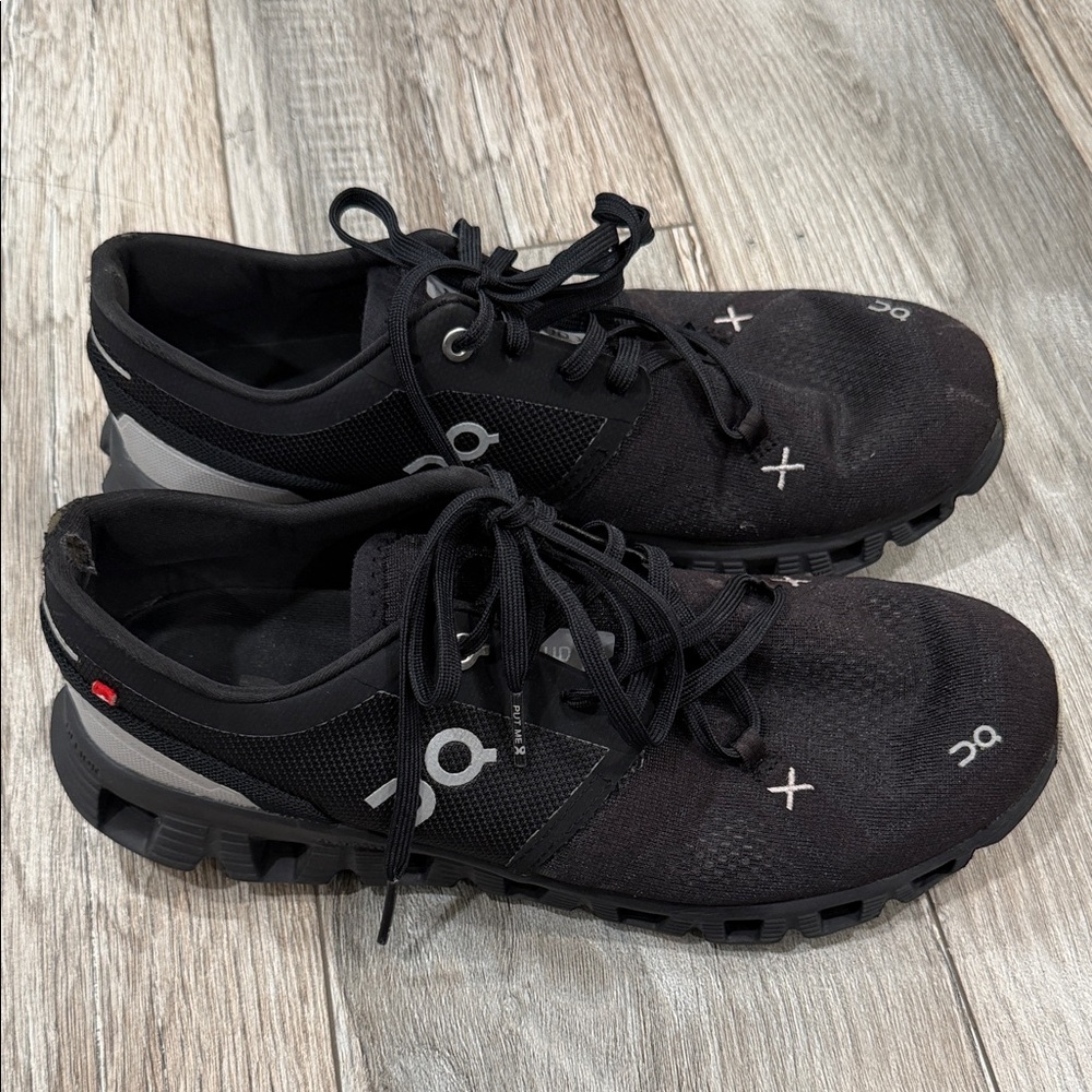 On Running Cloud Black Women's Running Shoes